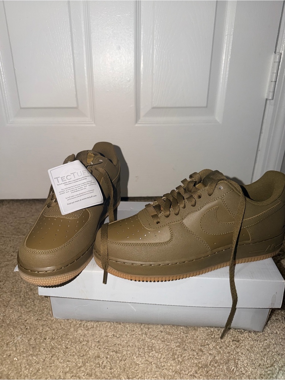 Nike Air Force 1 ’07 Iguana Olive Green Leather Men’s 8.5